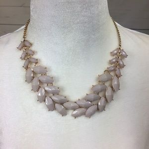 👻 Nude collar necklace
